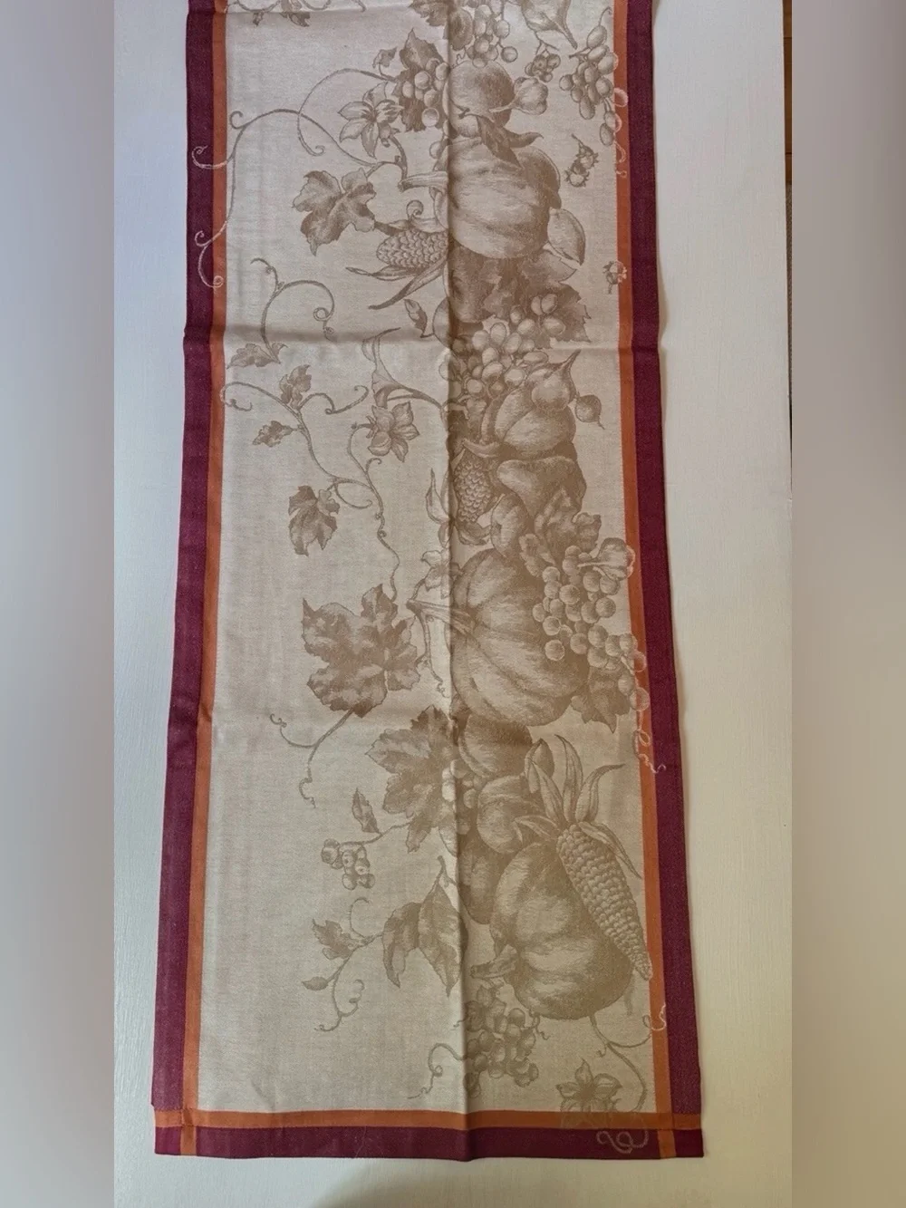 NWT Williams Sonoma HARVEST BOTANICAL PUMPKIN TABLE RUNNER